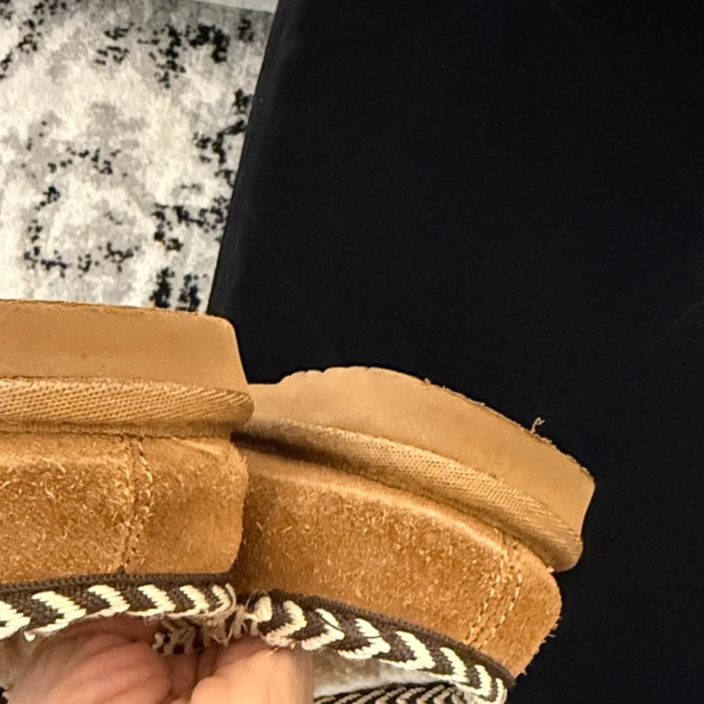 BearPaw Kids Slippers in Brown and Cream